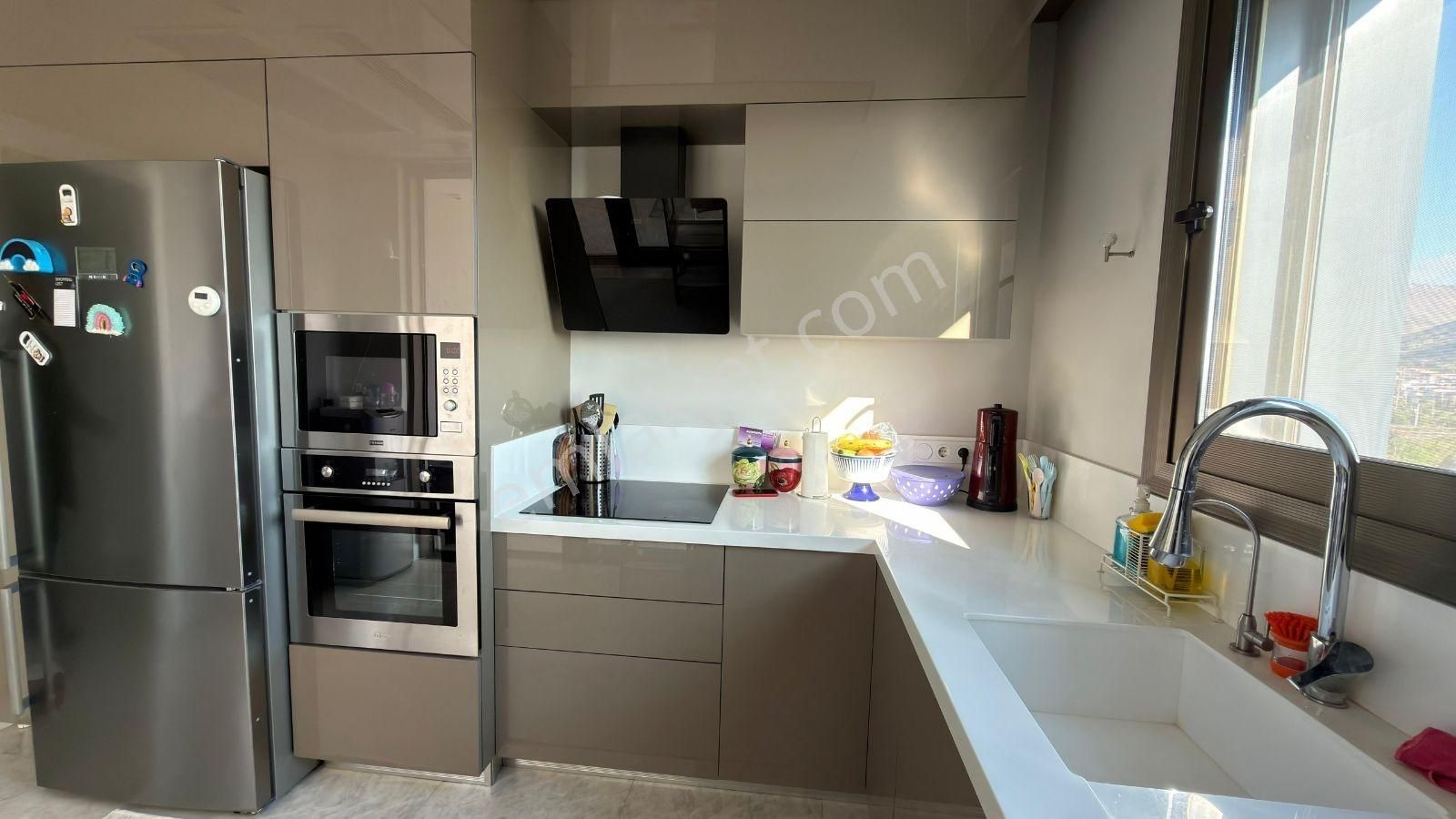 İzmir Karşıyaka Aypark Rezidansta Satılık Geniş Tip 3+1 Daire - Görsel 15