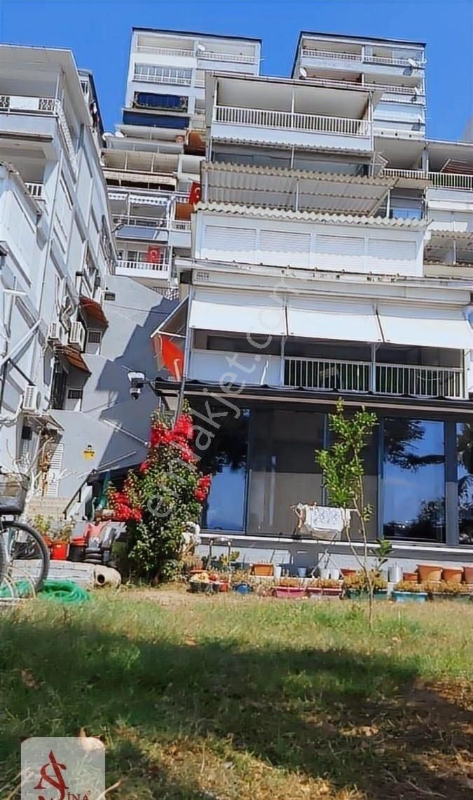 Kumla Sahilde Deniz Manzaralı Eşyalı 3+1 Ara Kat Satılık Daire