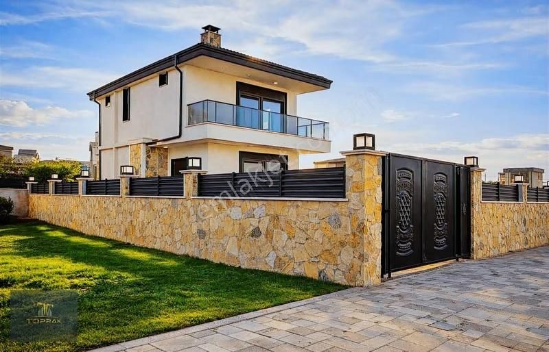 \\\toprak İnşaat \\\havuzlu İskanlı Villa - Görsel 8