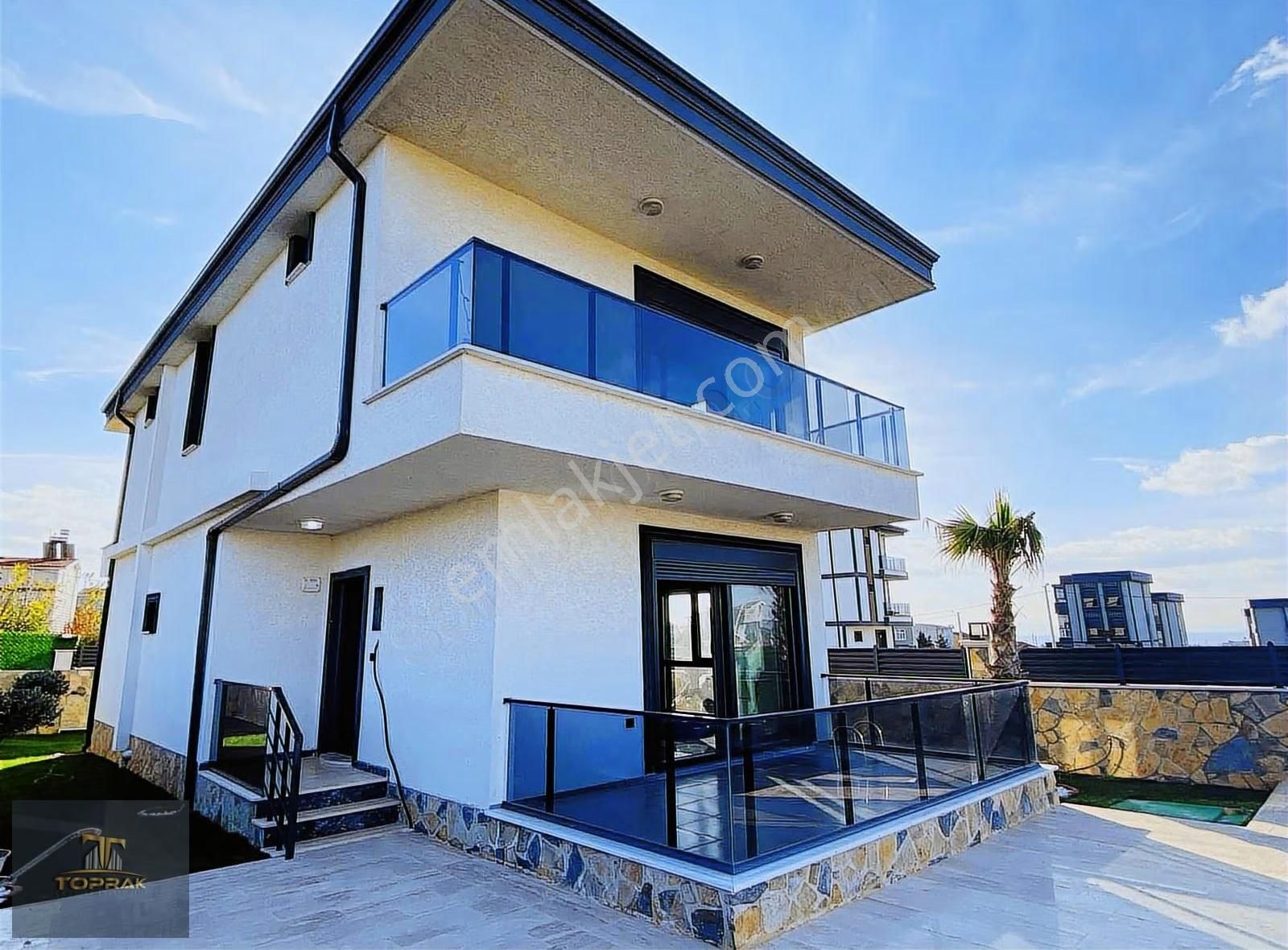 \\\toprak İnşaat \\\havuzlu İskanlı Villa