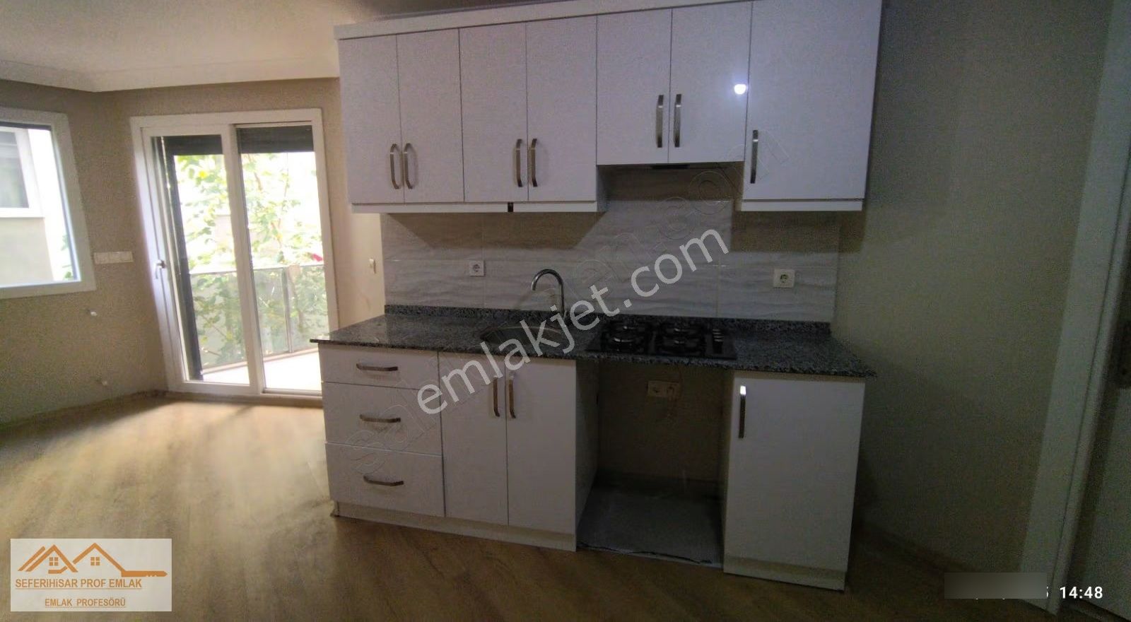 Seferihisar Merkezde Hastahane Yakını 1+1 Daire - Görsel 2