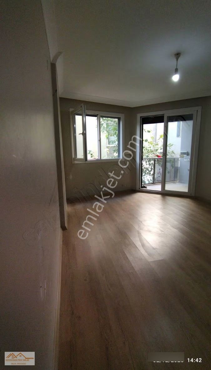 Seferihisar Merkezde Hastahane Yakını 1+1 Daire - Görsel 11