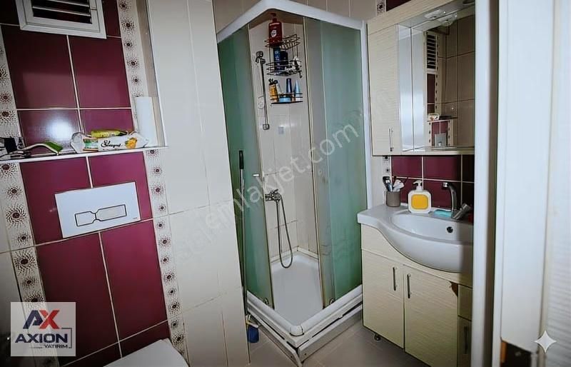 Gazi Mahallesinde Merkezi Konumda Satılık 3+1 Ara Kat Daire - Görsel 21