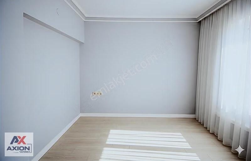 Gazi Mahallesinde Merkezi Konumda Satılık 3+1 Ara Kat Daire - Görsel 9