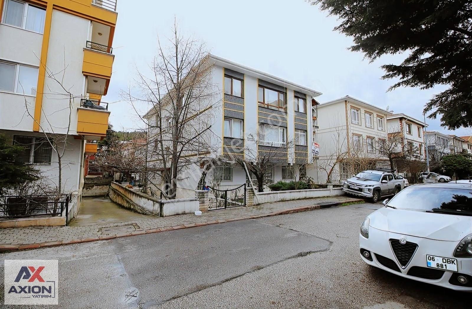 Gazi Mahallesinde Merkezi Konumda Satılık 3+1 Ara Kat Daire