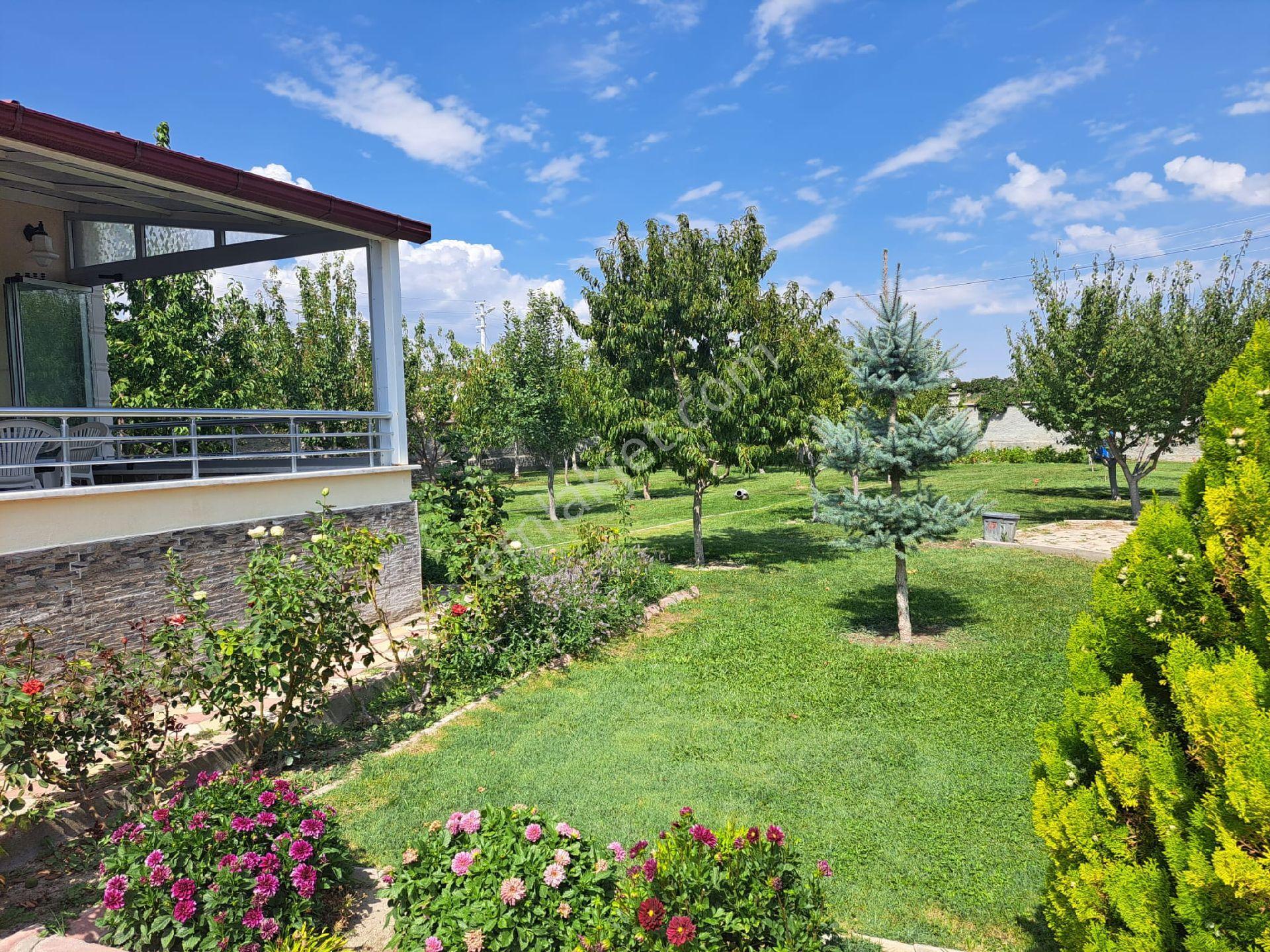 Satılık Vılla Niğde Bor Bentkavak Mekinde 1264 M² Arsa İçerisinde - Görsel 3