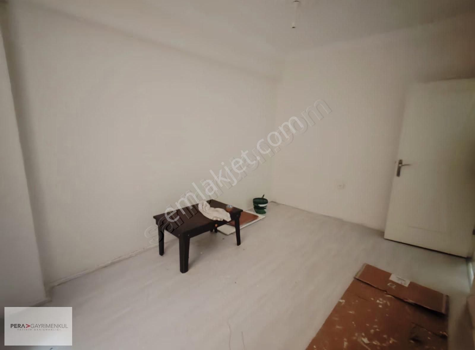 Pera'dan Barbaros'da Kiralık 1+1 Daire - Görsel 6