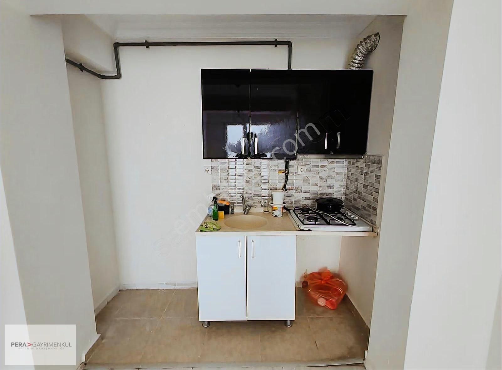 Pera'dan Barbaros'da Kiralık 1+1 Daire - Görsel 12