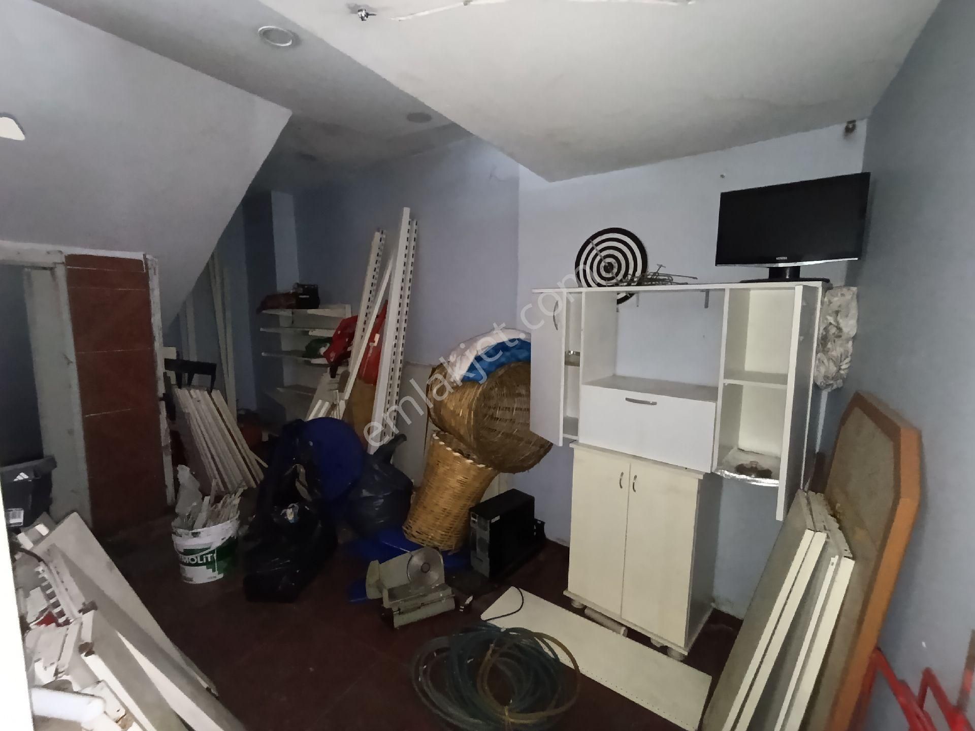 Mendereste Merkezî Konumda Kiralık Dükkan - Görsel 11