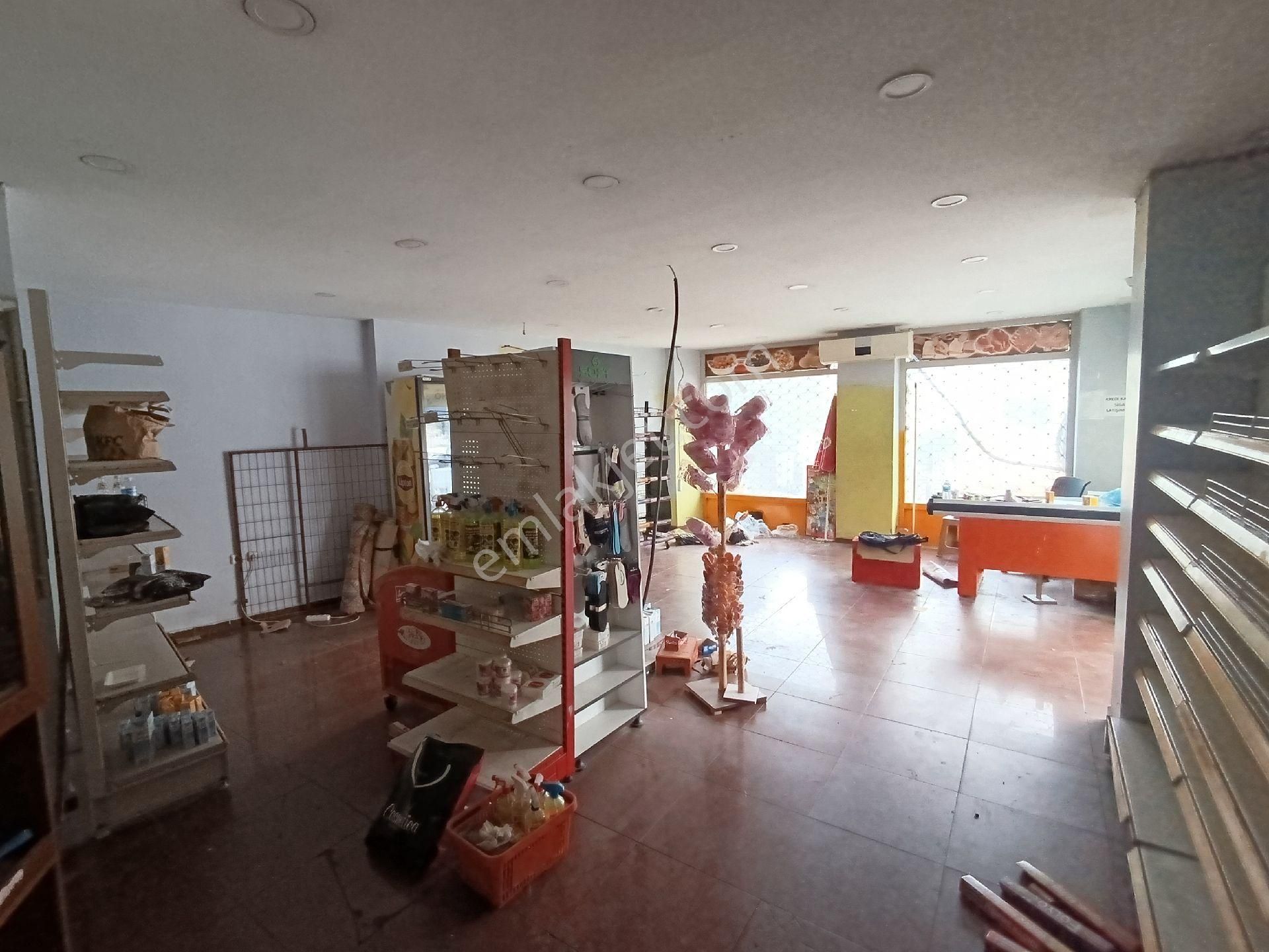 Mendereste Merkezî Konumda Kiralık Dükkan - Görsel 16