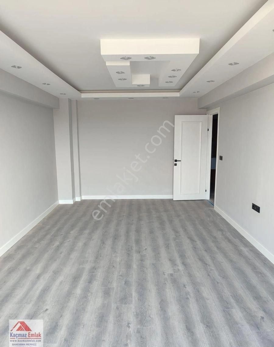 Bandırma 17 Eylül Mahallesi 2+1 Sıfır Satılık Daire