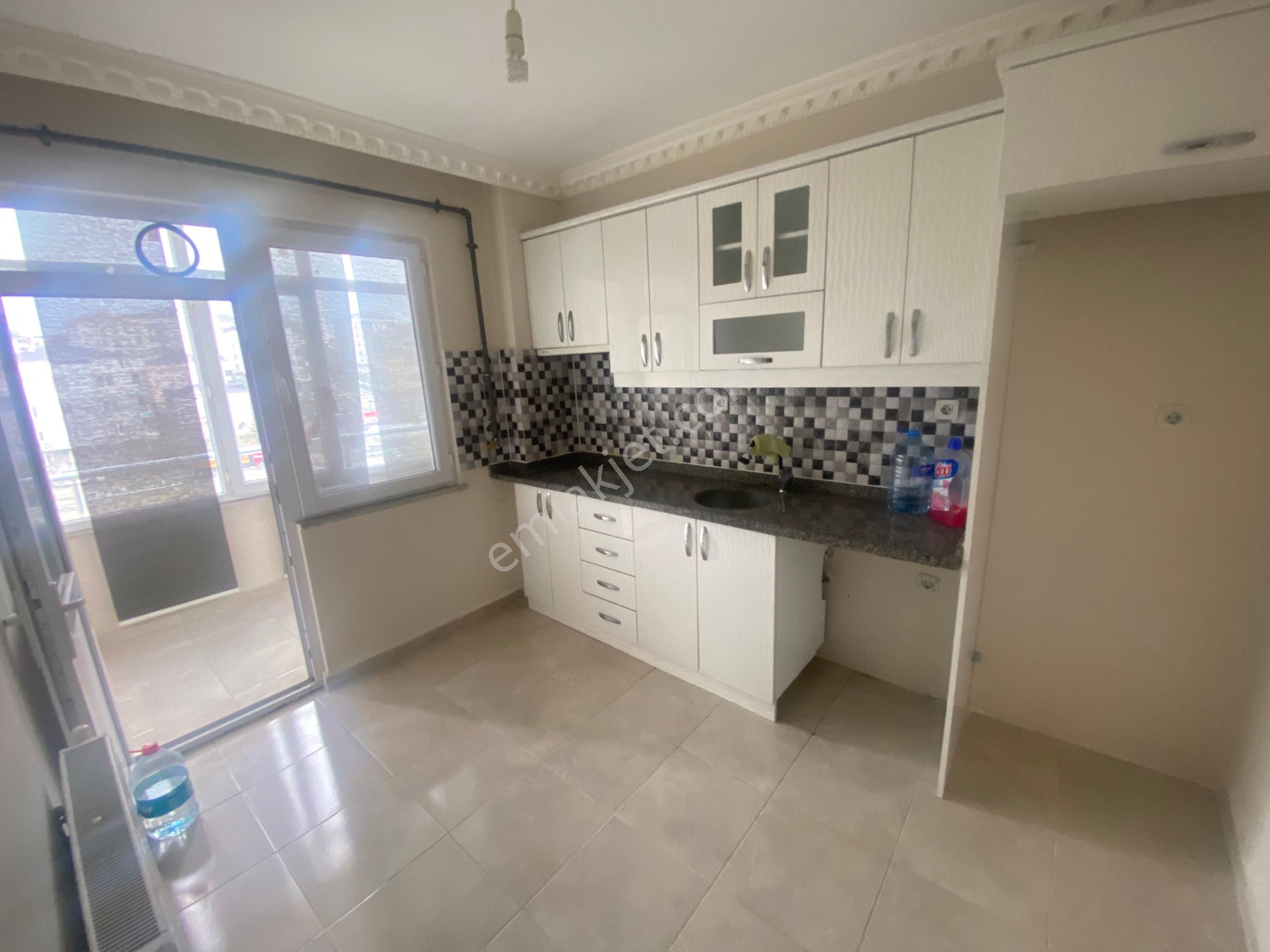 Uğur Emlaktan G M K Paşa Mah 2+1 3. Kat Merkezde Daire - Görsel 14