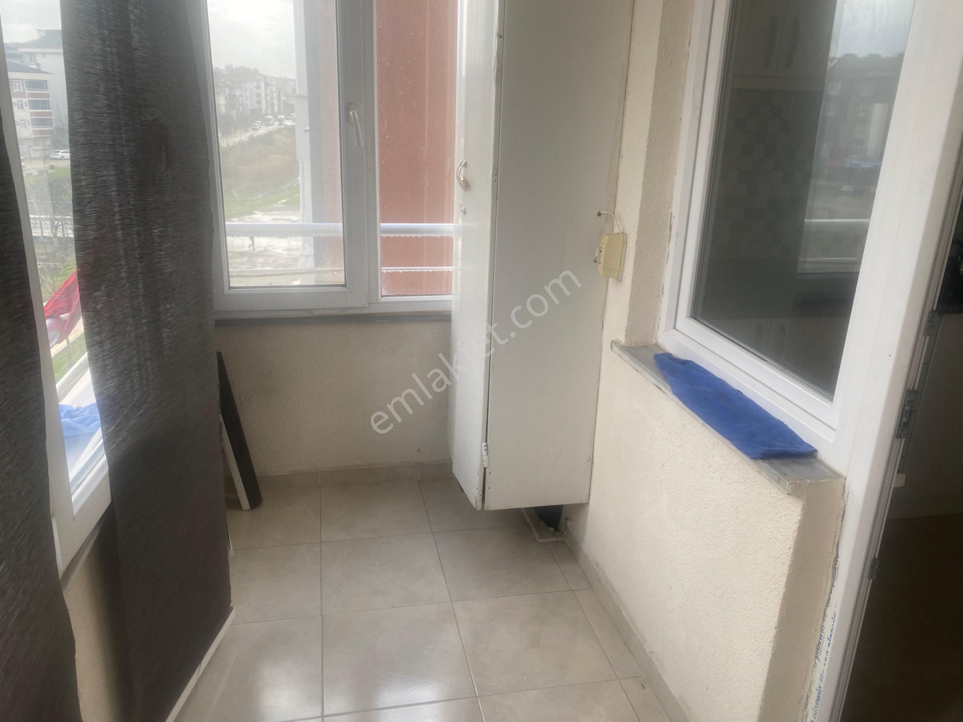 Uğur Emlaktan G M K Paşa Mah 2+1 3. Kat Merkezde Daire - Görsel 4