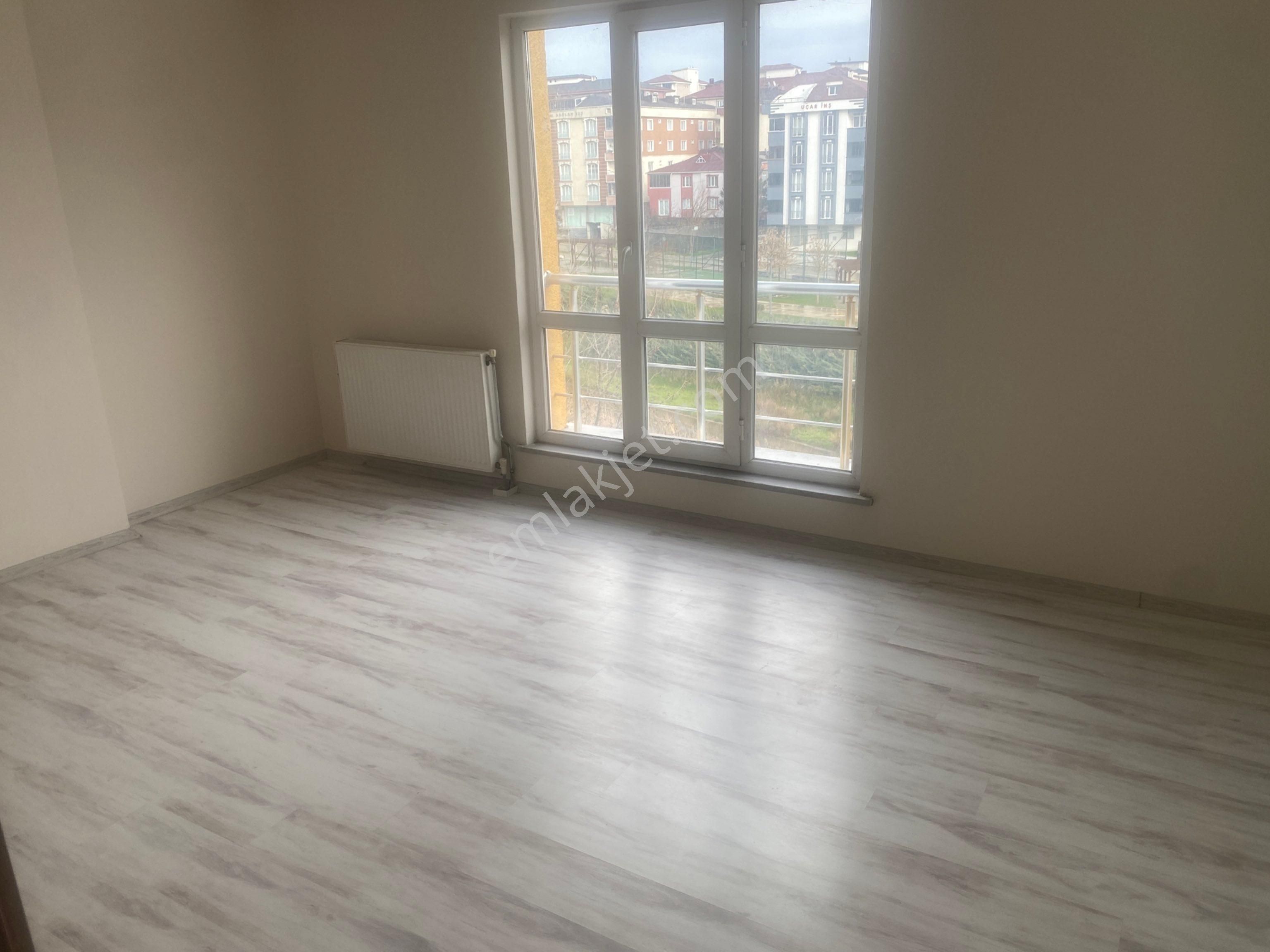 Uğur Emlaktan G M K Paşa Mah 2+1 3. Kat Merkezde Daire - Görsel 3