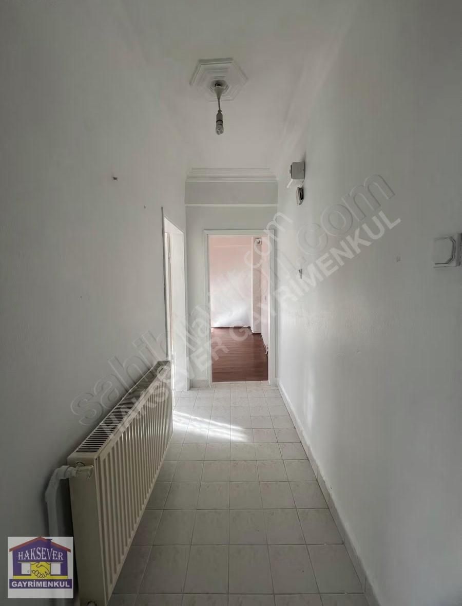 Hakseverden Yunus Emrede Merkezi Konumda 2+1 3.kat Kiralık Daire
