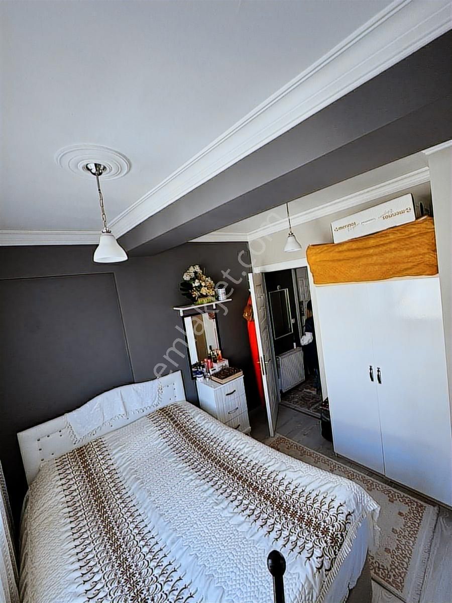 Karabağlar Aydın Mahallesinde Satılık 2+1 - Görsel 2