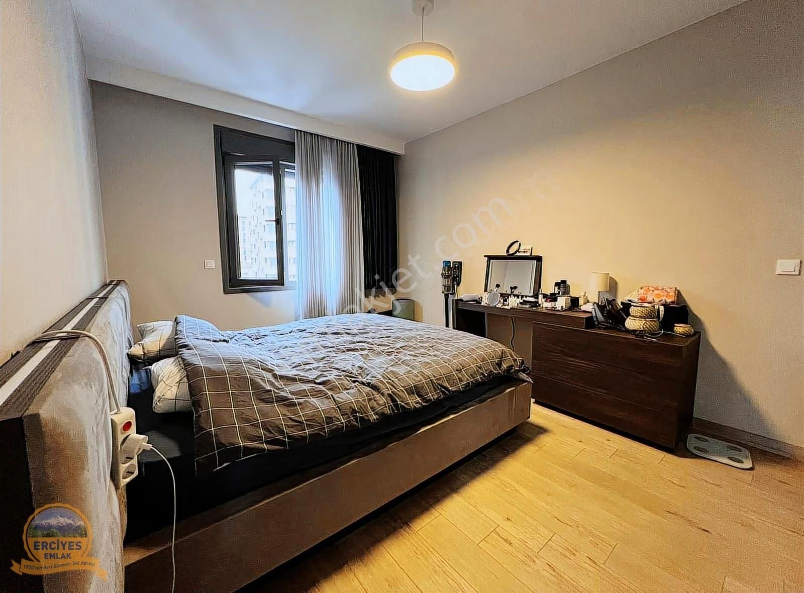 Erciyes'den Kaptanarifte Yeni Binada 3+1 Balkonlu, Ebeveynli - Görsel 5