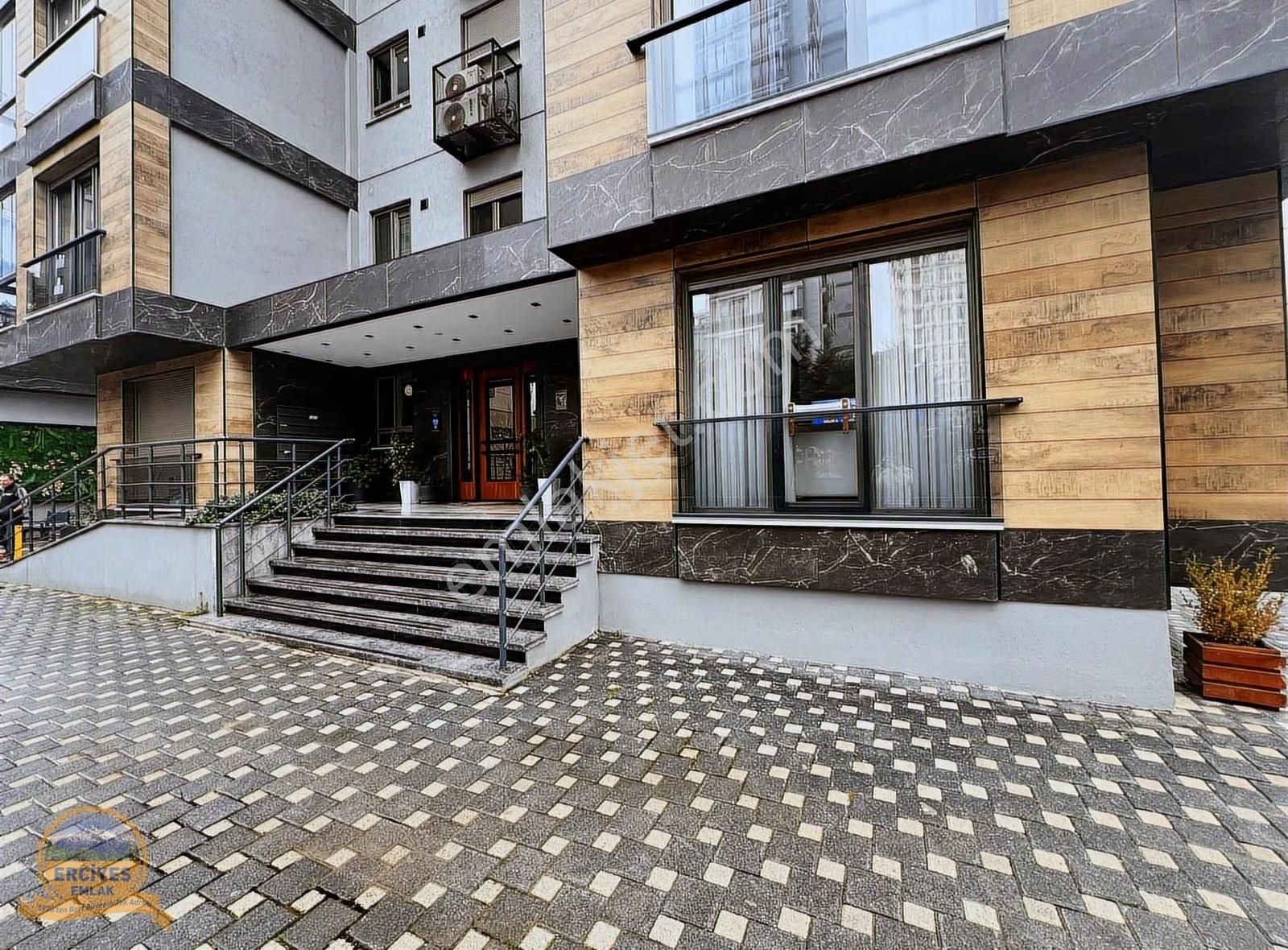 Erciyes'den Kaptanarifte Yeni Binada 3+1 Balkonlu, Ebeveynli - Görsel 6