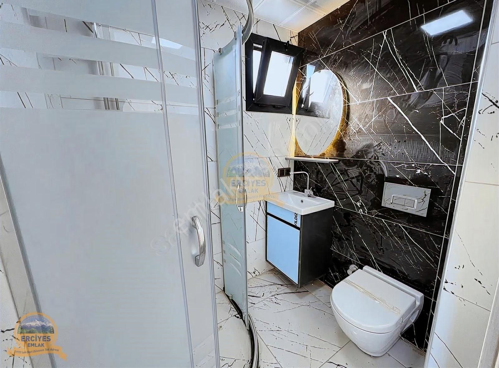 Erciyes'den Yeniçiftlikte Denize 250m Köşebaşı 4+1 Eşsiz Villa - Görsel 11