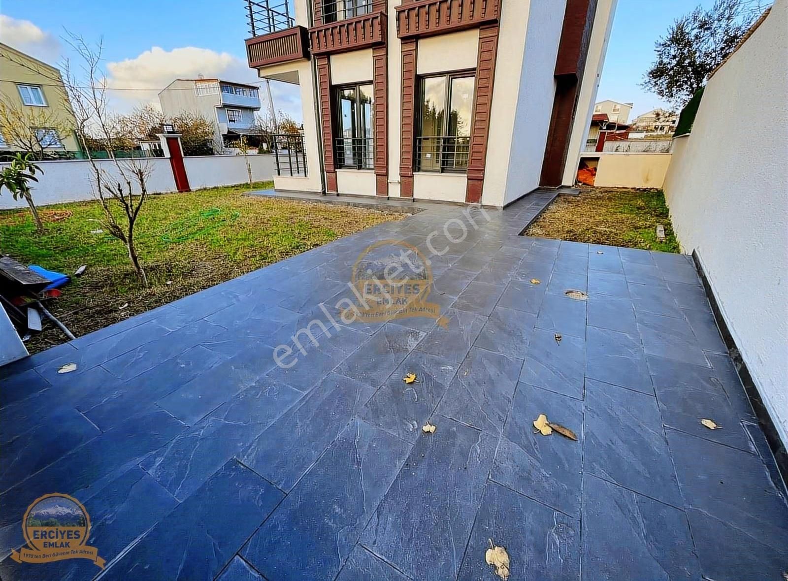 Erciyes'den Yeniçiftlikte Denize 250m Köşebaşı 4+1 Eşsiz Villa - Görsel 25