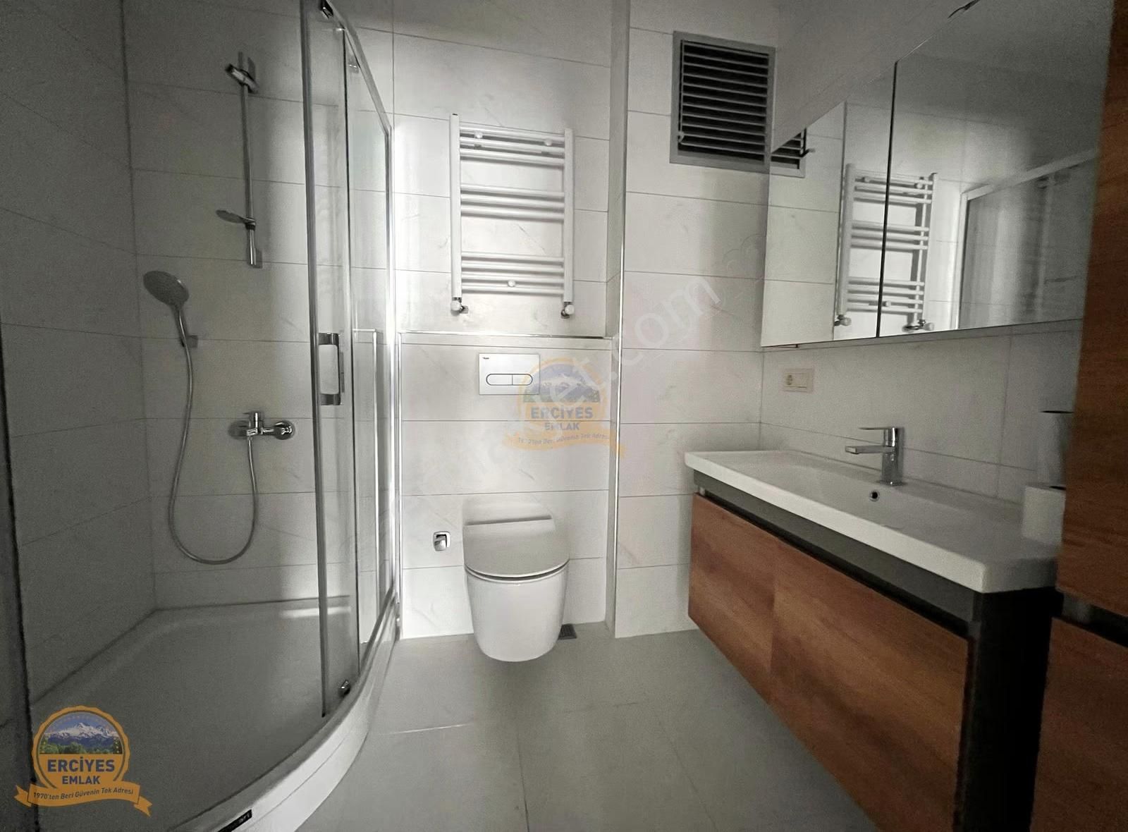Erciyes'den Erenköy'de Yeni Binada Balkonlu, 3+1 Ebeveynli - Görsel 25