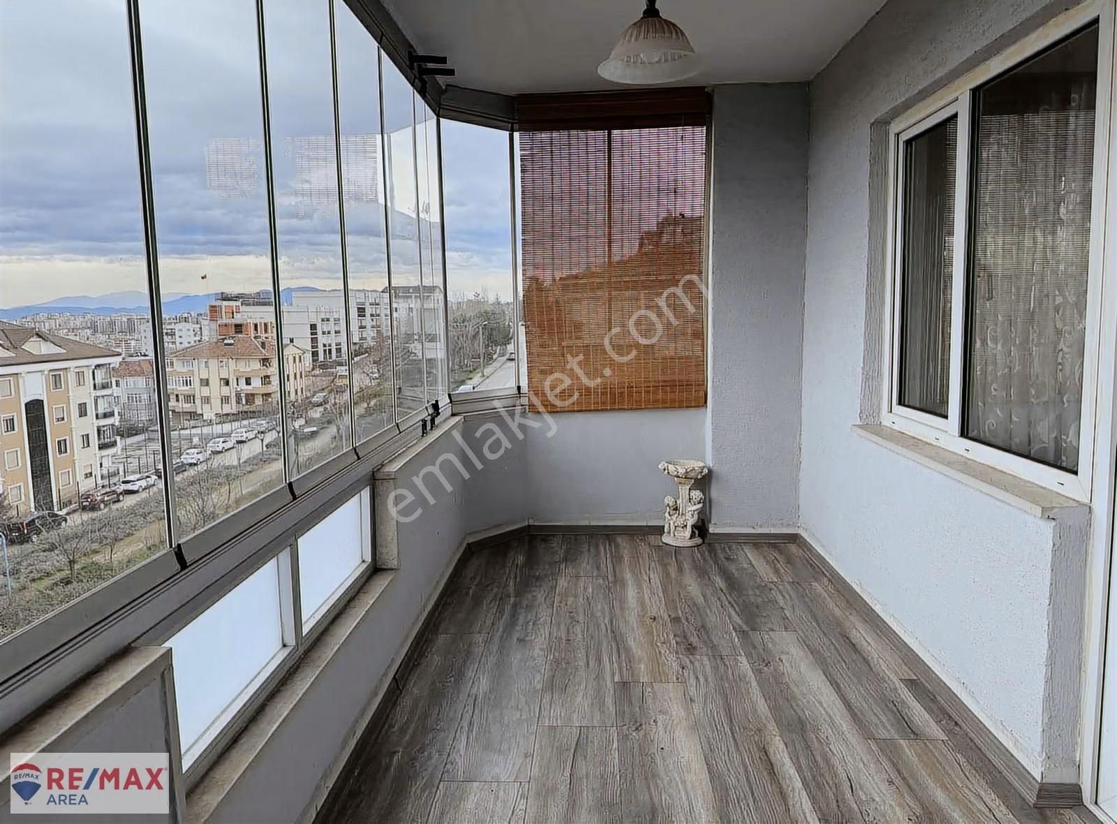 Remax Area Dan Beşevler De Site İçi Satılık 3+1 Manzaralı Daire - Görsel 29