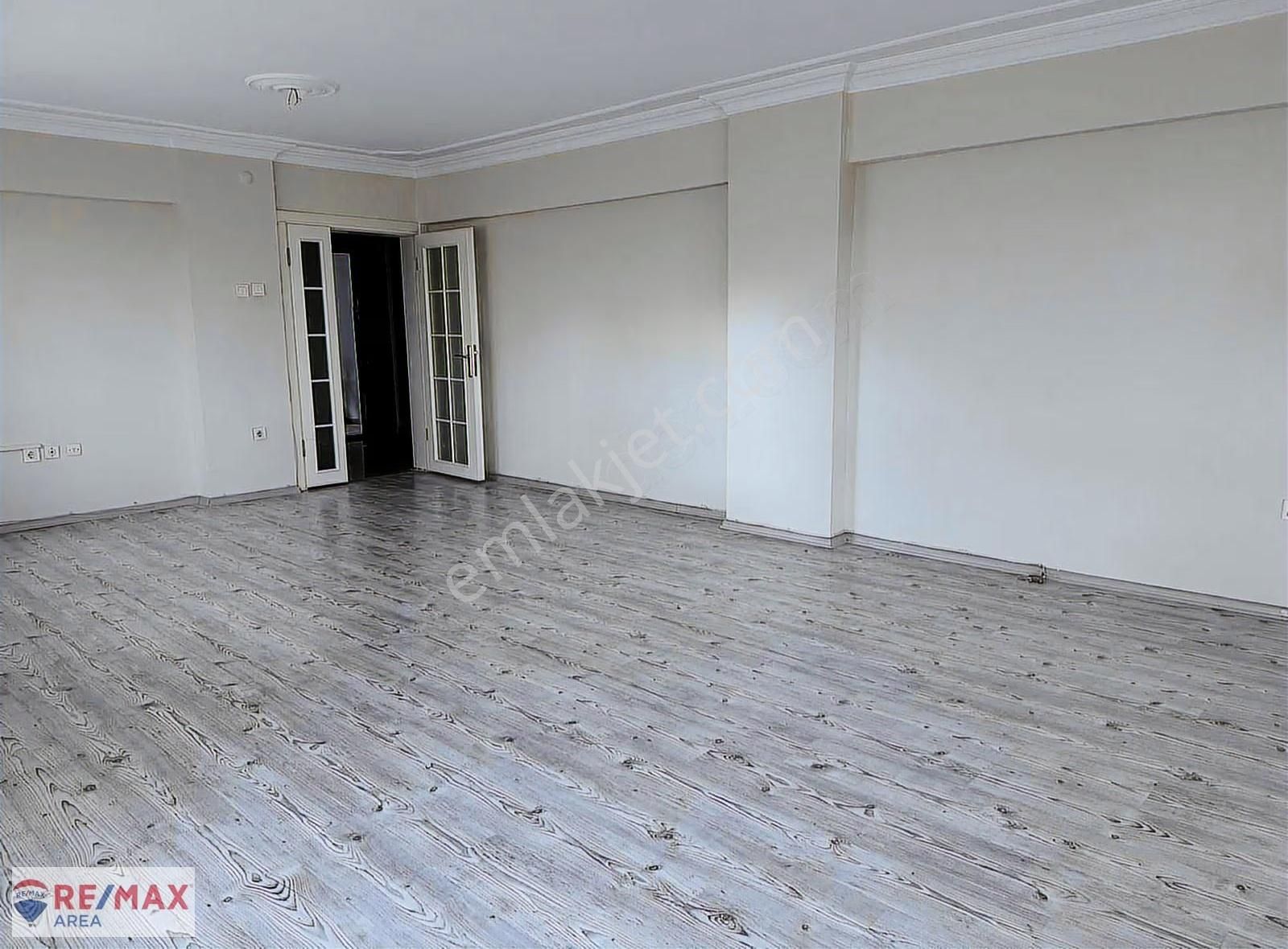 Remax Area Dan Beşevler De Site İçi Satılık 3+1 Manzaralı Daire - Görsel 33