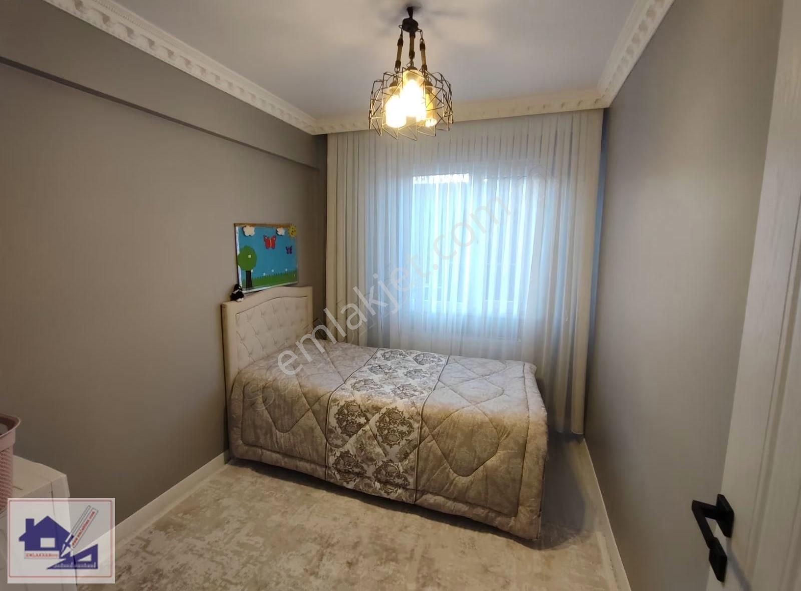 Emlakhan'dan Eren Caddesi'nde Ön Cephe Kullanışlı 4+2 Düblex - Görsel 29