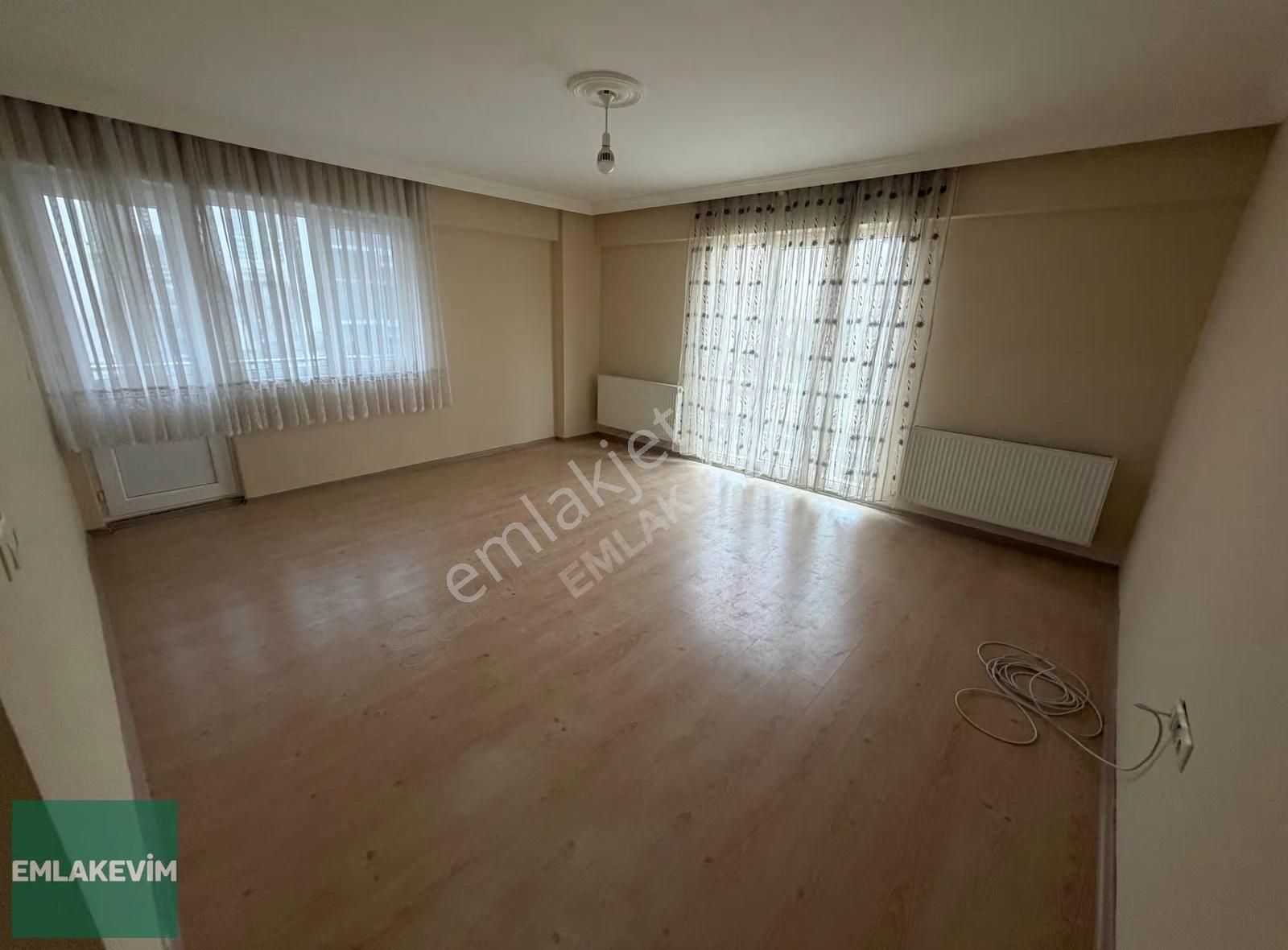 Emlakevim - Hendek Yeni Mahalle'de Satılık 3+1 Daire (130m²) - Görsel 2