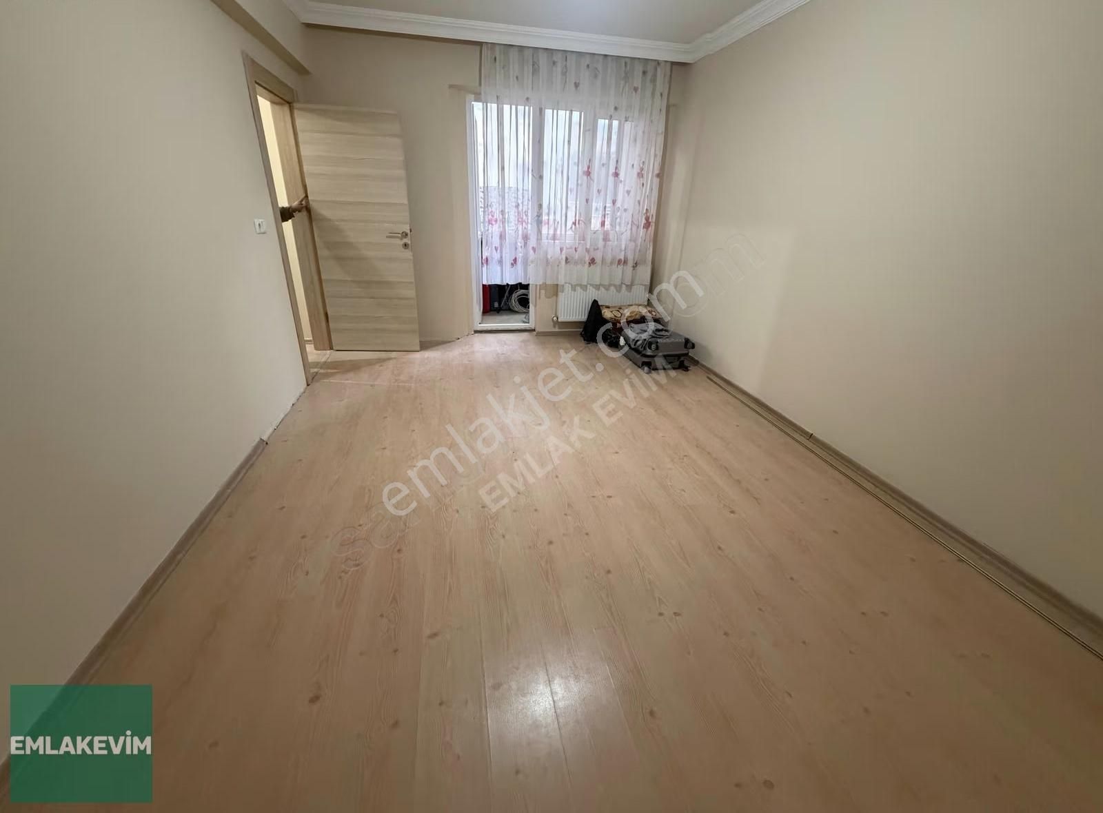 Emlakevim - Hendek Yeni Mahalle'de Satılık 3+1 Daire (130m²)