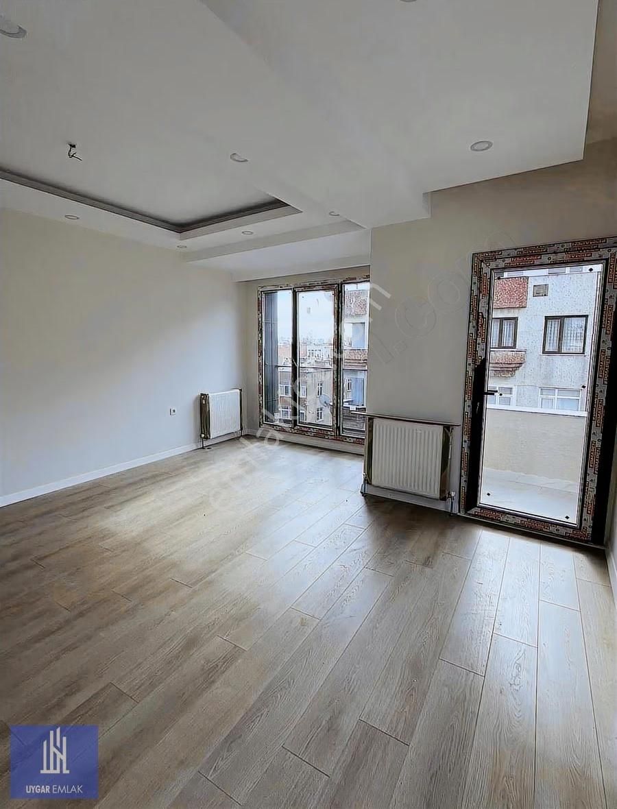 Uygar Emlaktan Şirinevlerde 2+1 Satılık Daire - Görsel 2