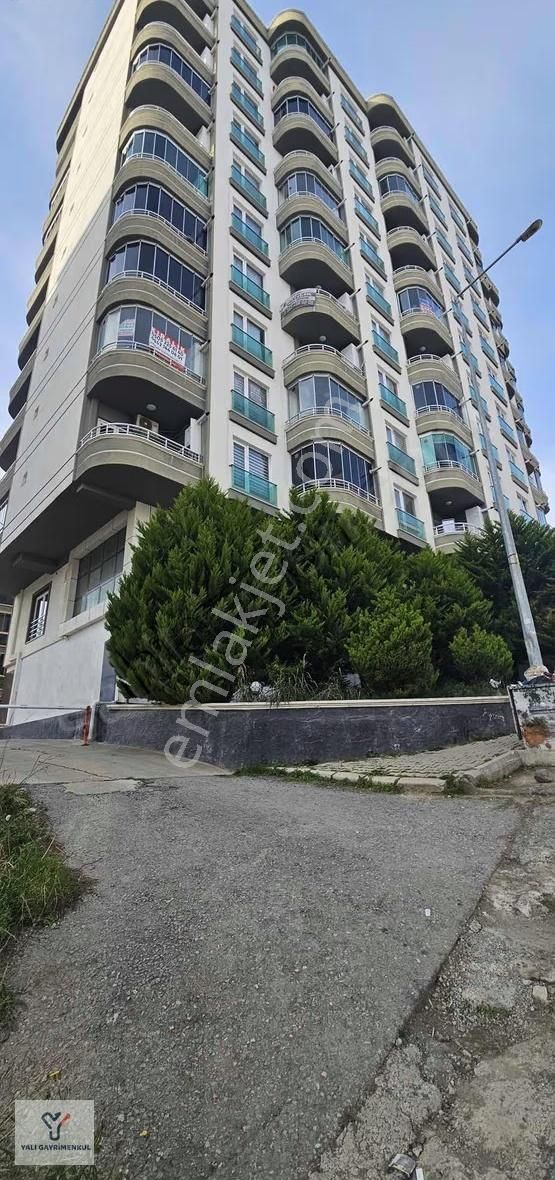 Yalı Gayrimenkul|bulvara Cephe Sitede Full Kredili Eşyalı Daire