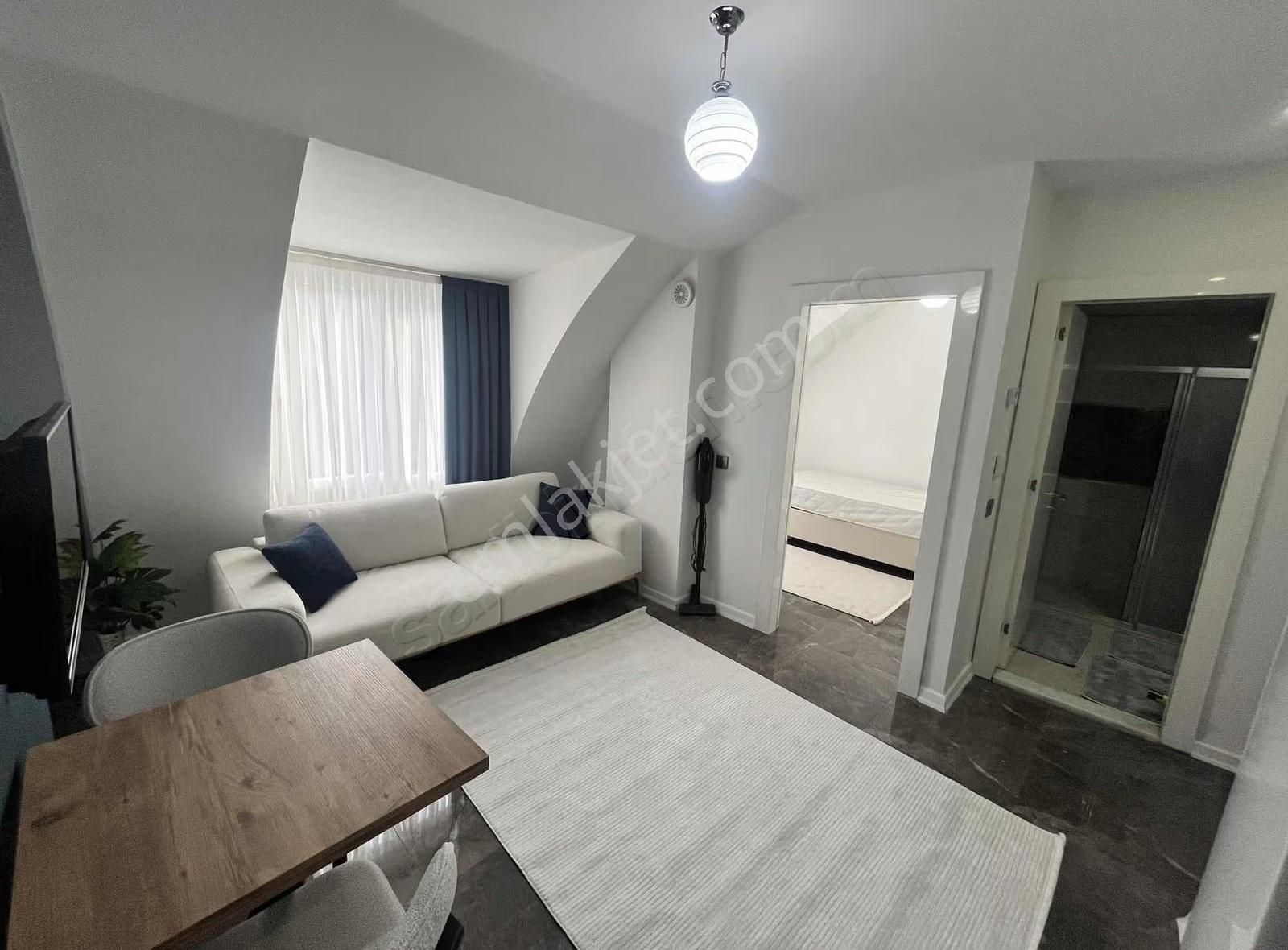 Zeytınköy'de Kiralık 2+1 Apart - Görsel 4