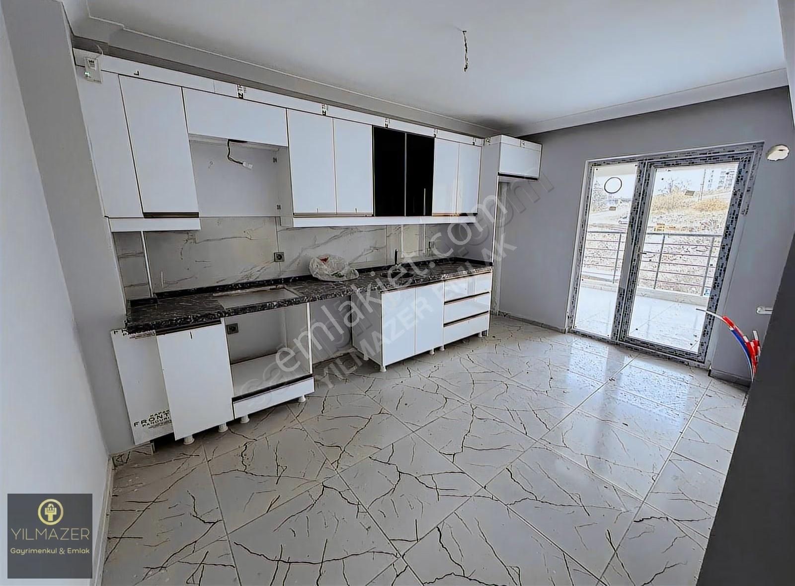 Yılmazer'den Arakatta 3+1 Sıfır Çift Balkonlu Masrafsız Kiralık! - Görsel 14