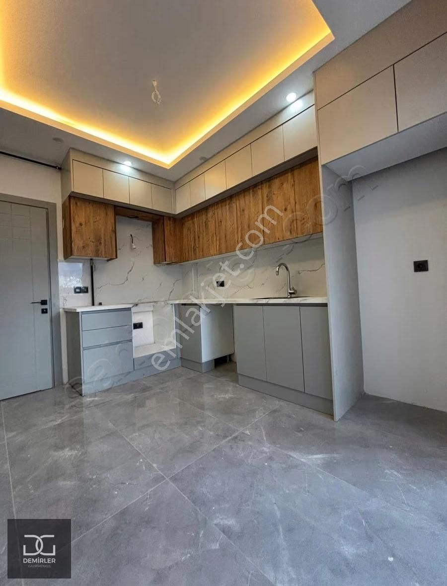 Demirler'den Karahasanlı'da Havuzlu K.otoparklı 2+1 Lüks Daire - Görsel 11