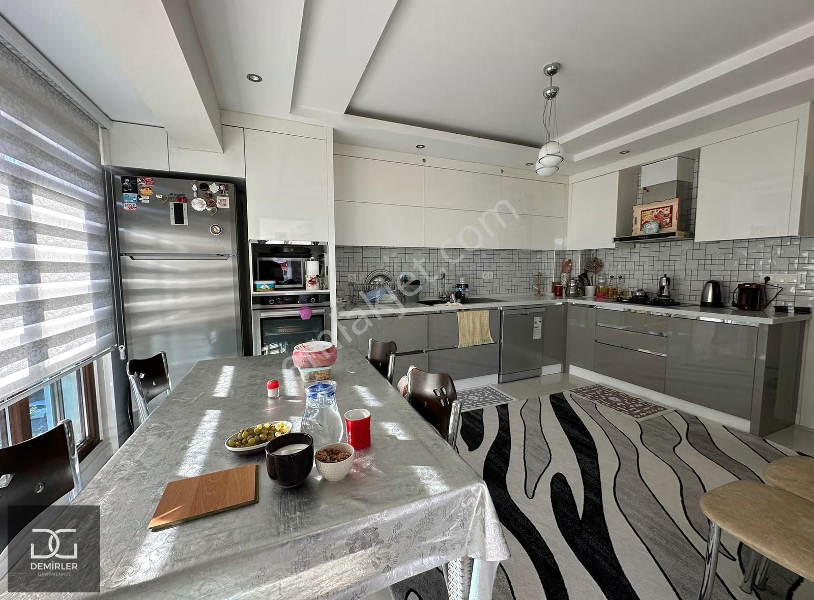 Demirler'den Adalet'de Full Kredili Dublex Daire