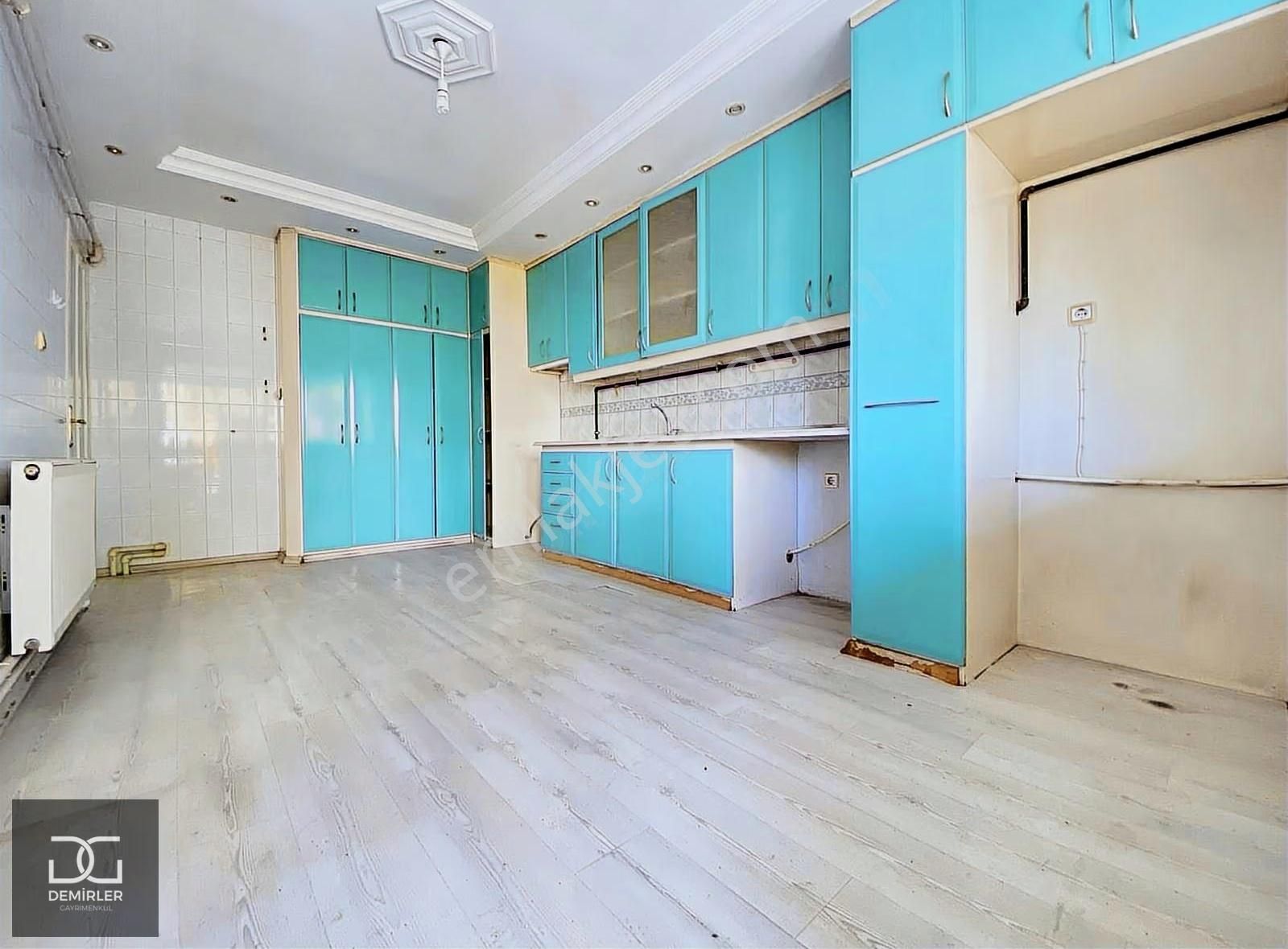 Demirler'den Çamlığın En Gözde Konumunda Satılık 3+1 - Görsel 14