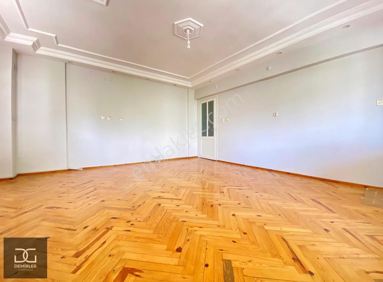 Demirler'den Çamlığın En Gözde Konumunda Satılık 3+1 - Görsel 11