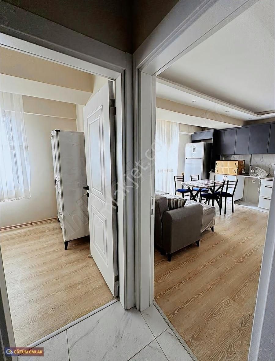 Çözüm Emlak'tan İstasyon Bölgesi Sıfır 1+1 Ara Kat Eşyalı Daire - Görsel 4