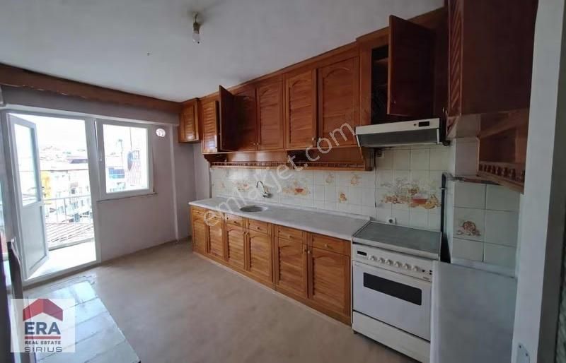 Çınar Merkezi Konumda Asansörlü 3+1 Arakat Daire