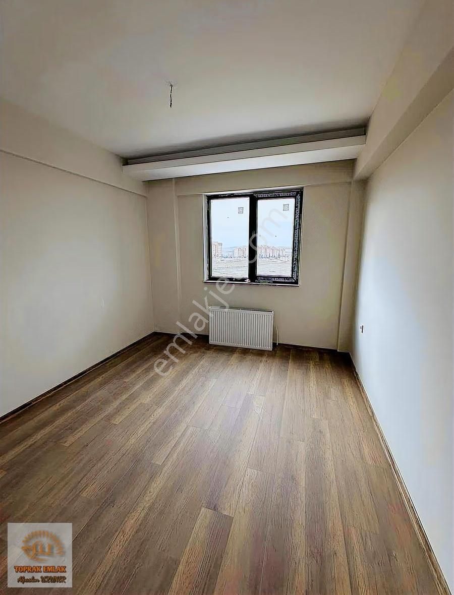 Şentepe Mah ( Sağ Taraf ) Satılık Lüx 3+1 Fırsat Daire !!! - Görsel 13