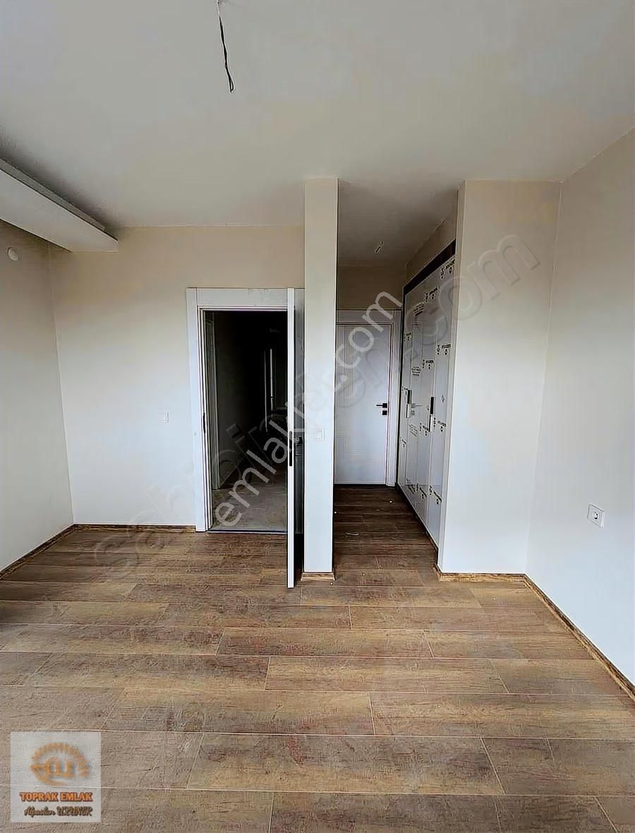 Şentepe Mah ( Sağ Taraf ) Satılık Lüx 3+1 Fırsat Daire !!! - Görsel 10