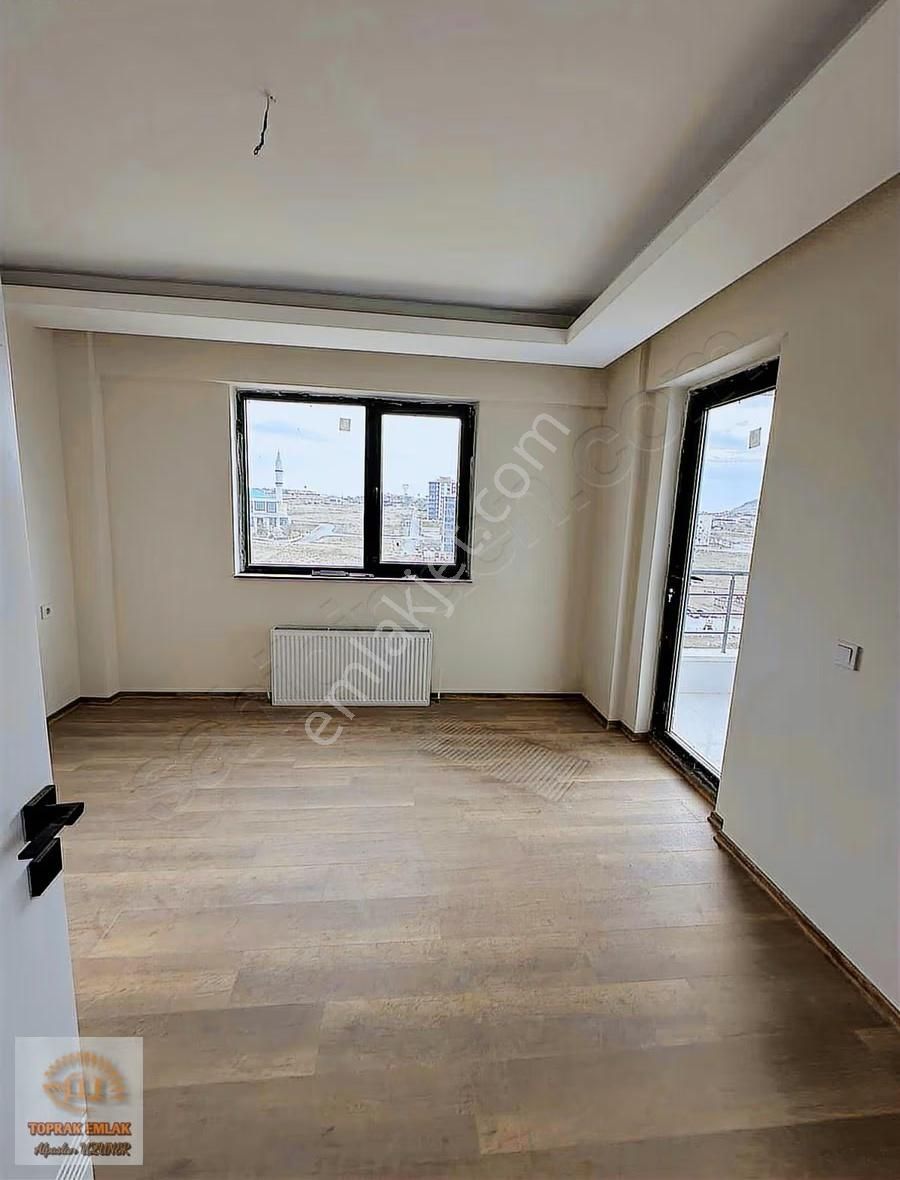 Şentepe Mah ( Sağ Taraf ) Satılık Lüx 3+1 Fırsat Daire !!! - Görsel 5