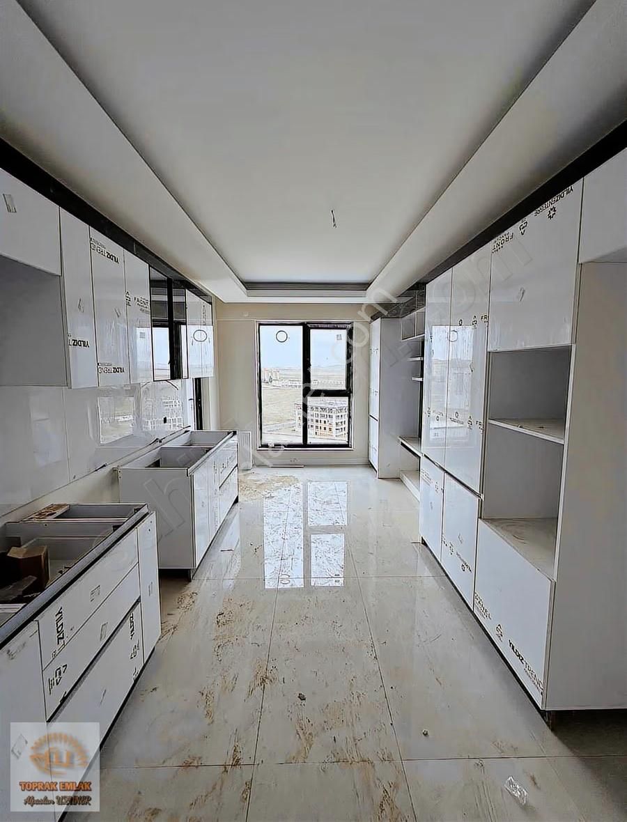 Şentepe Mah ( Sağ Taraf ) Satılık Lüx 3+1 Fırsat Daire !!!