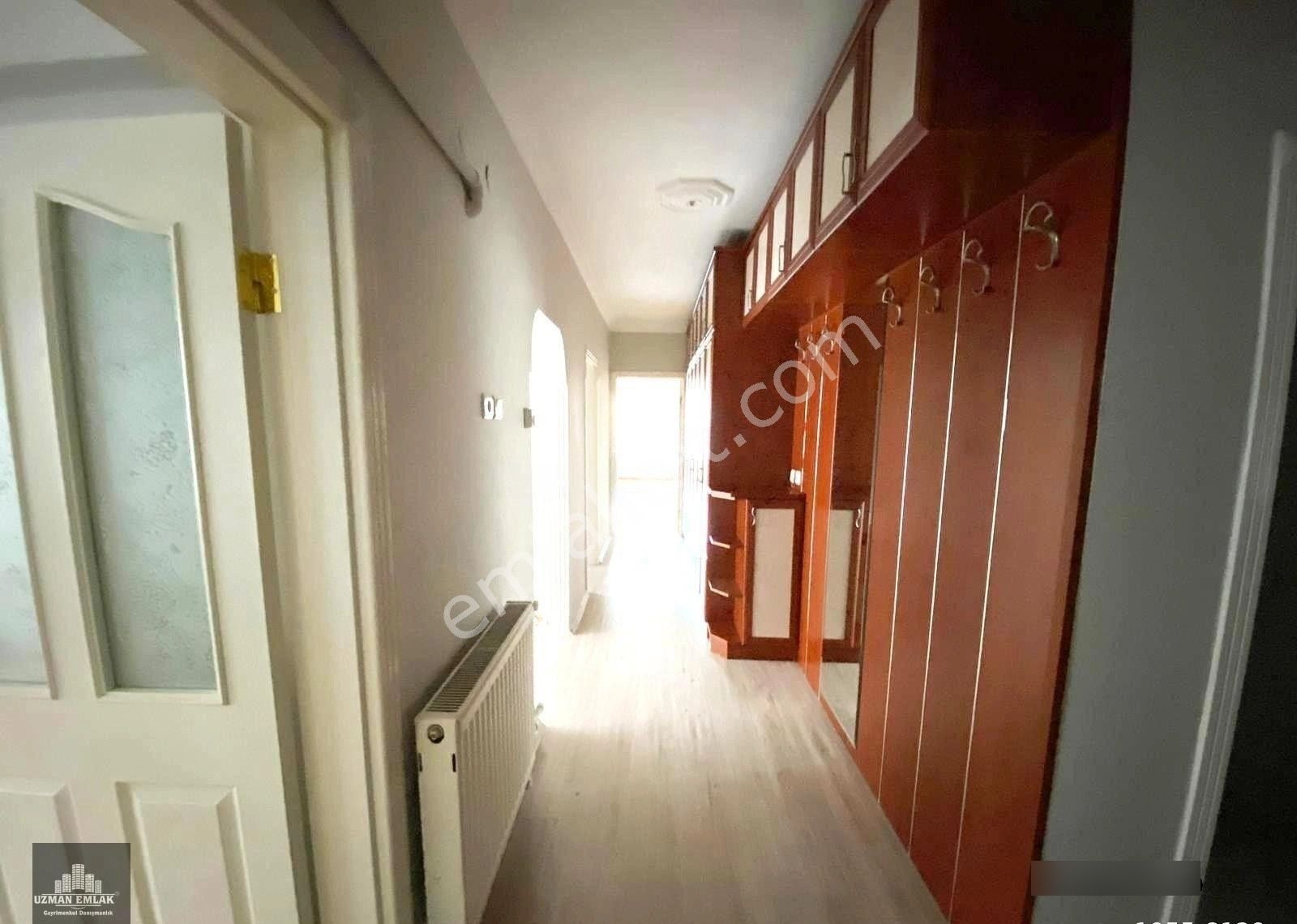 Uzman Emlak'dan İncirli Mh'de Cadde Üzerinde Isı Yalıtımlı Katta Bağımsız Yapılı 3+1 Daire - Görsel 3