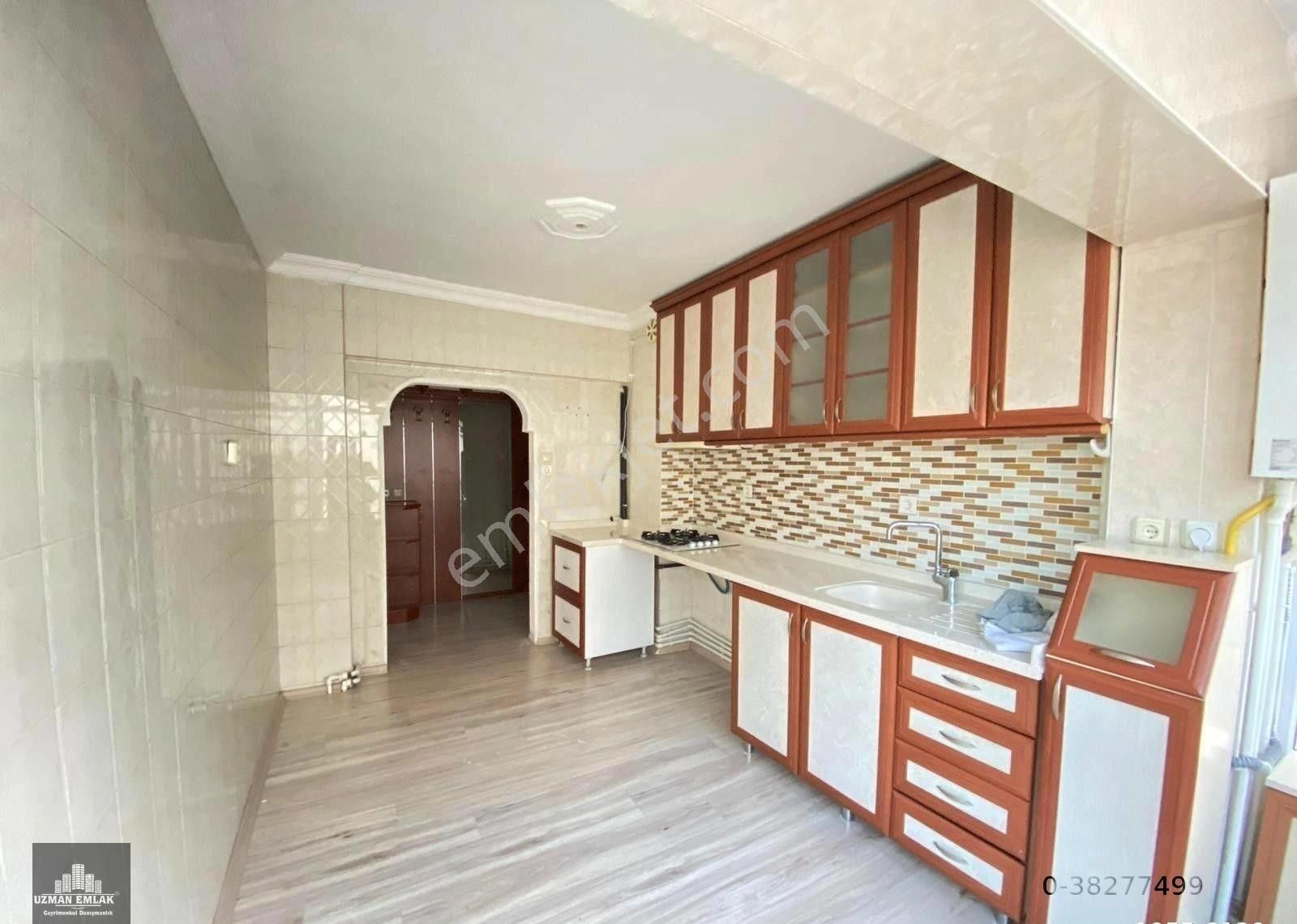 Uzman Emlak'dan İncirli Mh'de Cadde Üzerinde Isı Yalıtımlı Katta Bağımsız Yapılı 3+1 Daire - Görsel 14