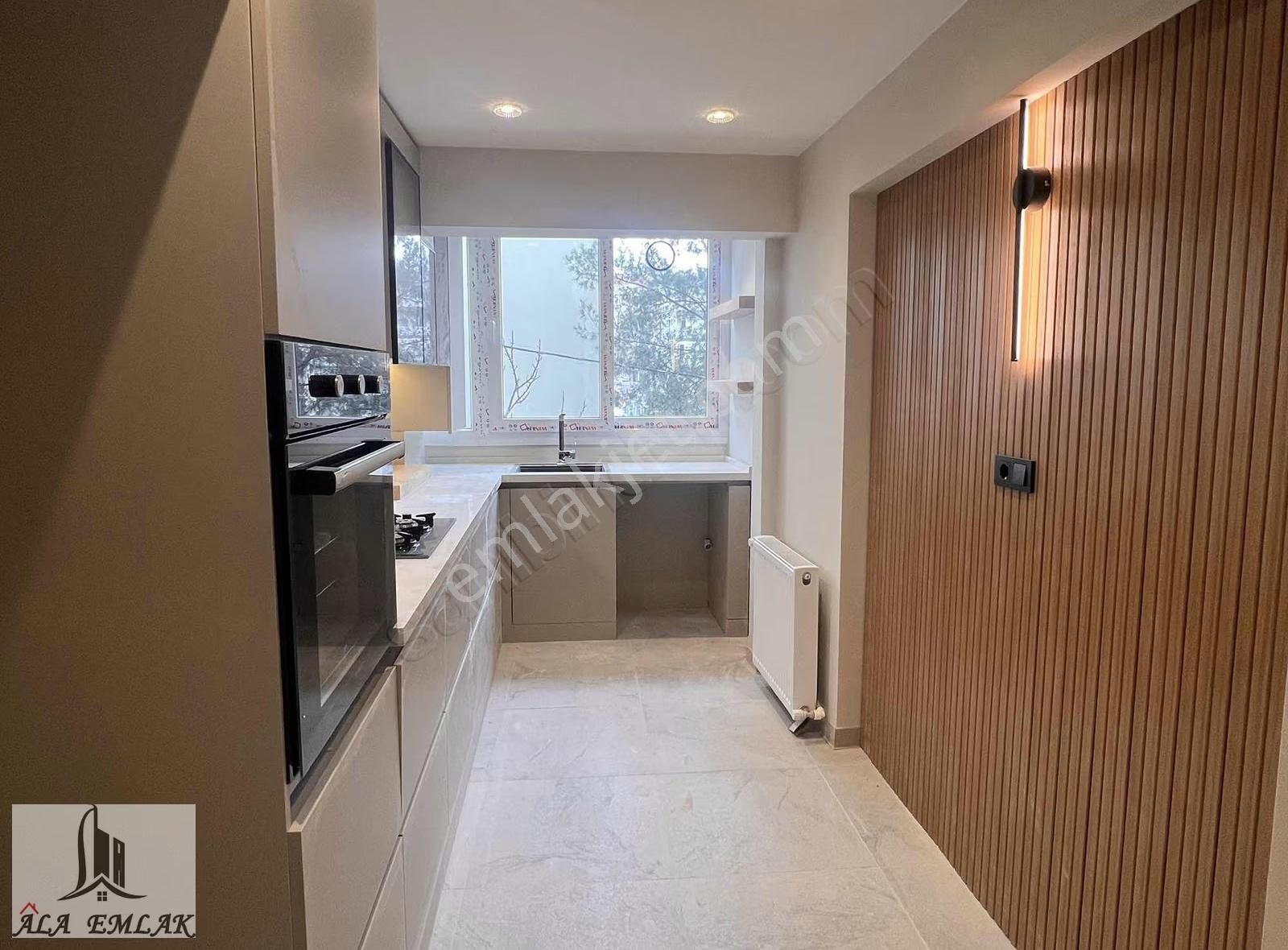 Ala'dan Hatay Metroya 2 Dk 3+1 Lüks Tadilatlı Satılık Ara-kat