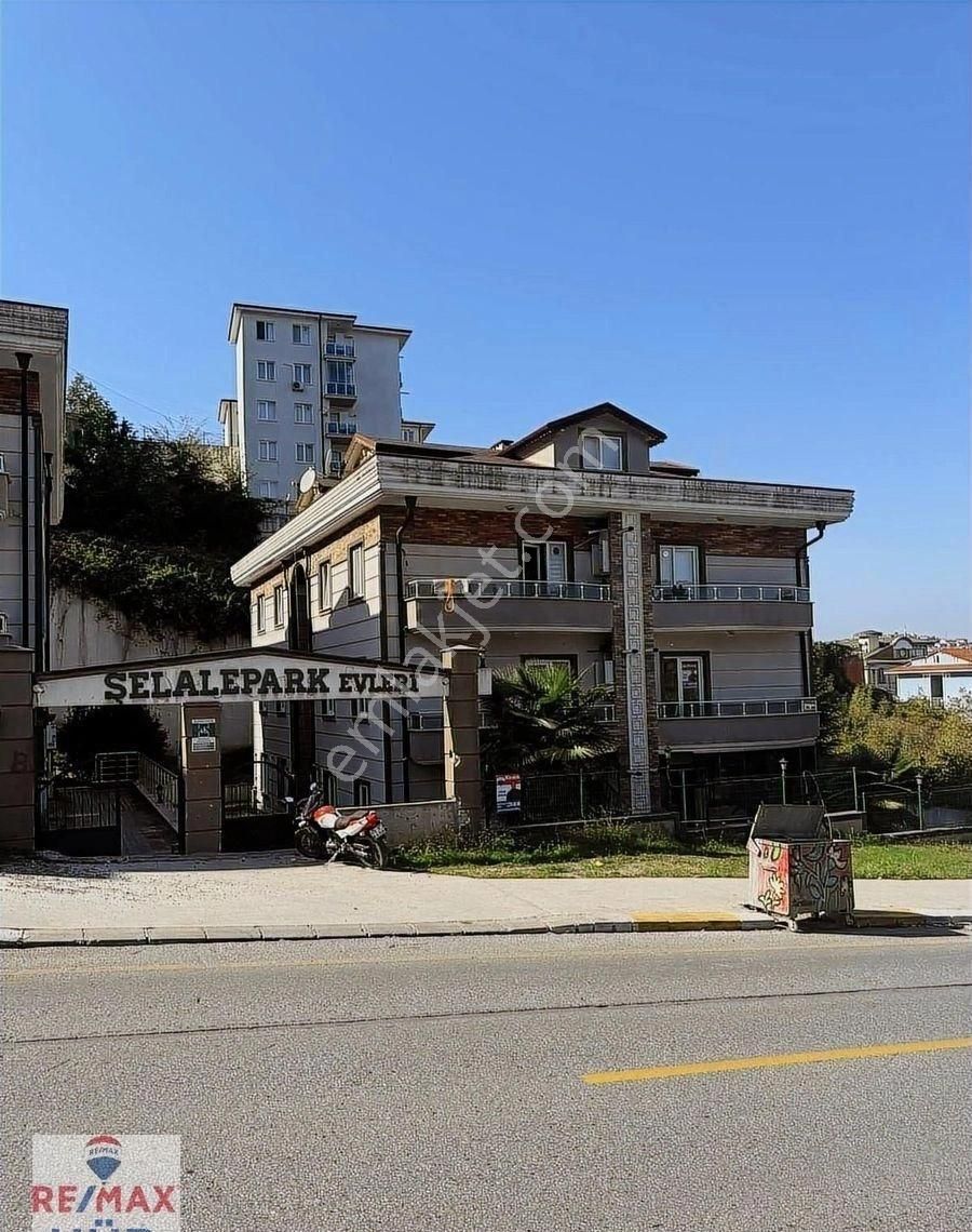 Remax Hür Uğur Çakar Şelale Park Yanı Eşyalı Kiralık Apart Daire