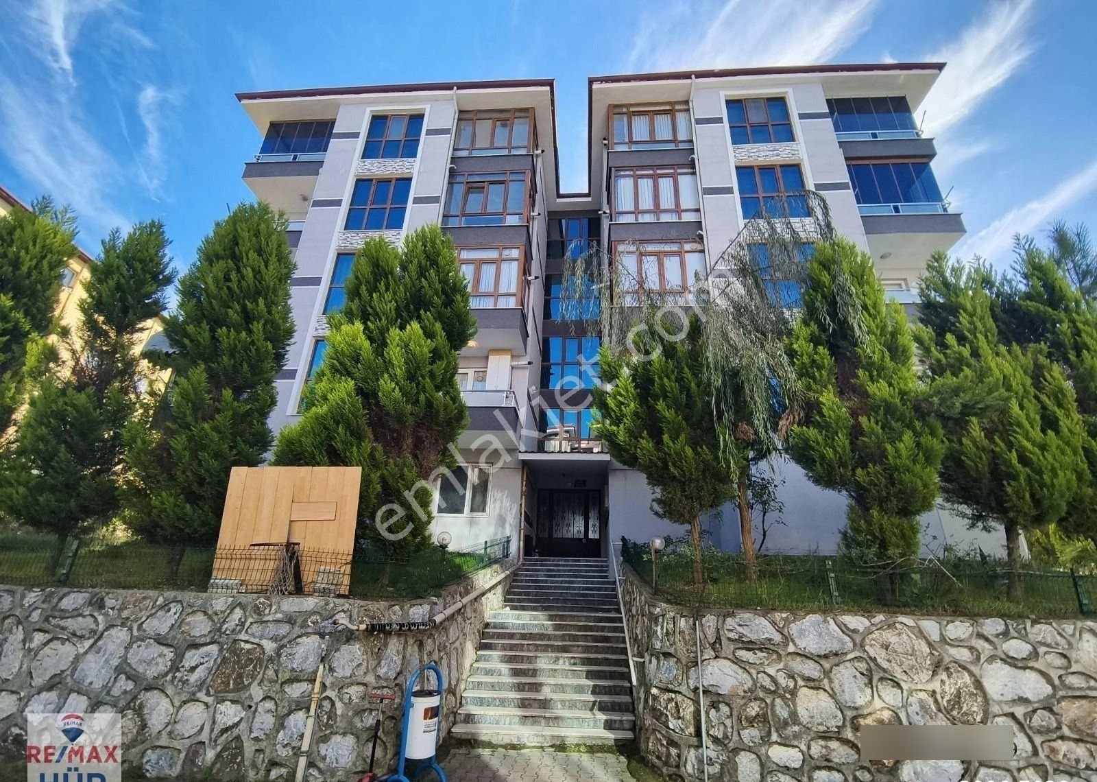 Remax-hür Fatma Yıldız Dan Korucuk Merkezde Kiralık 2+1 Daire