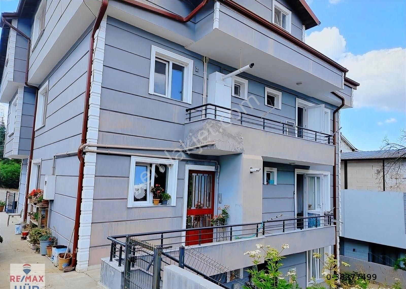 Adapazarı Maltepe De Satılık 3+1 Daire Remax-hür Fatma Yıldız
